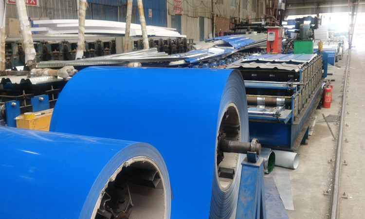 圍擋材料生產(chǎn)現(xiàn)場(chǎng)