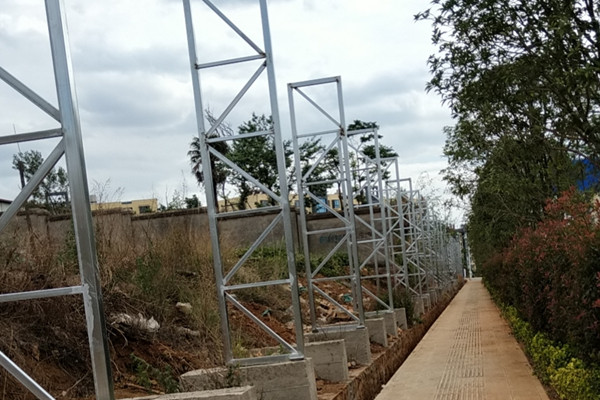 圍擋基礎(chǔ)建設(shè)